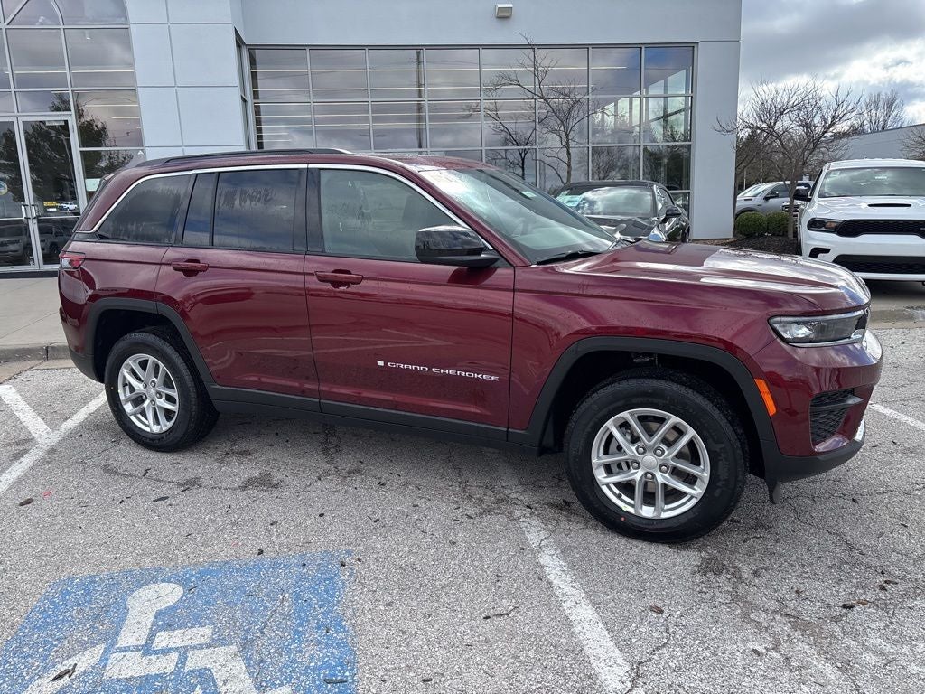 2026 Jeep Grand Cherokee GRAND CHEROKEE LAREDO X 4X4