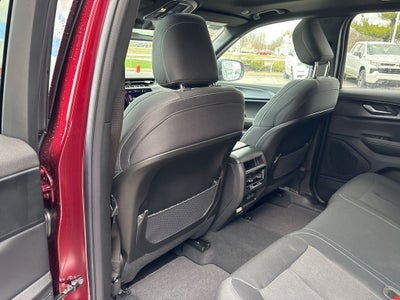2026 Jeep Grand Cherokee GRAND CHEROKEE LAREDO X 4X4