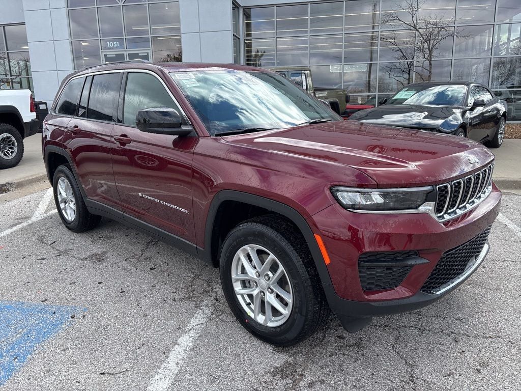 2026 Jeep Grand Cherokee GRAND CHEROKEE LAREDO X 4X4