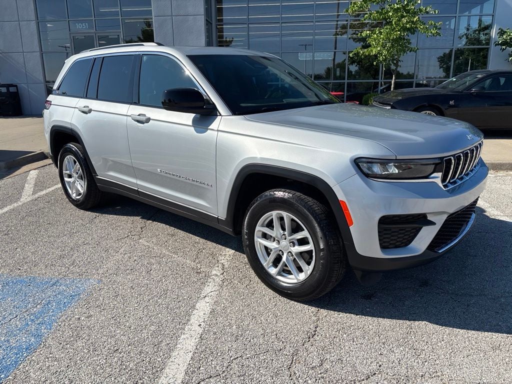 2024 Jeep Grand Cherokee Laredo X 4x4
