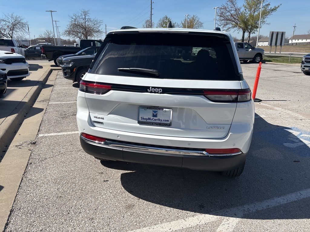 2026 Jeep Grand Cherokee GRAND CHEROKEE LAREDO 4X4