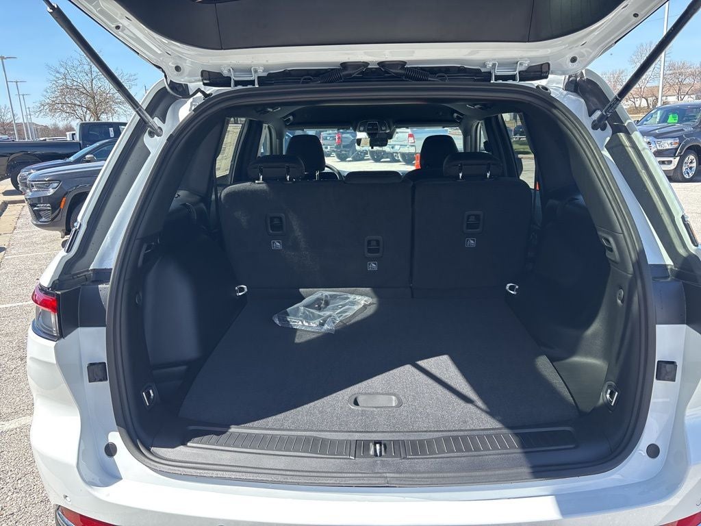 2026 Jeep Grand Cherokee GRAND CHEROKEE LAREDO 4X4
