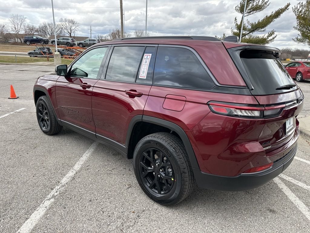 2026 Jeep Grand Cherokee GRAND CHEROKEE LAREDO ALTITUDE 4X4