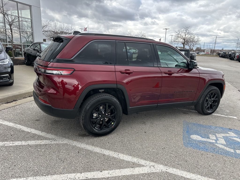 2026 Jeep Grand Cherokee GRAND CHEROKEE LAREDO ALTITUDE 4X4