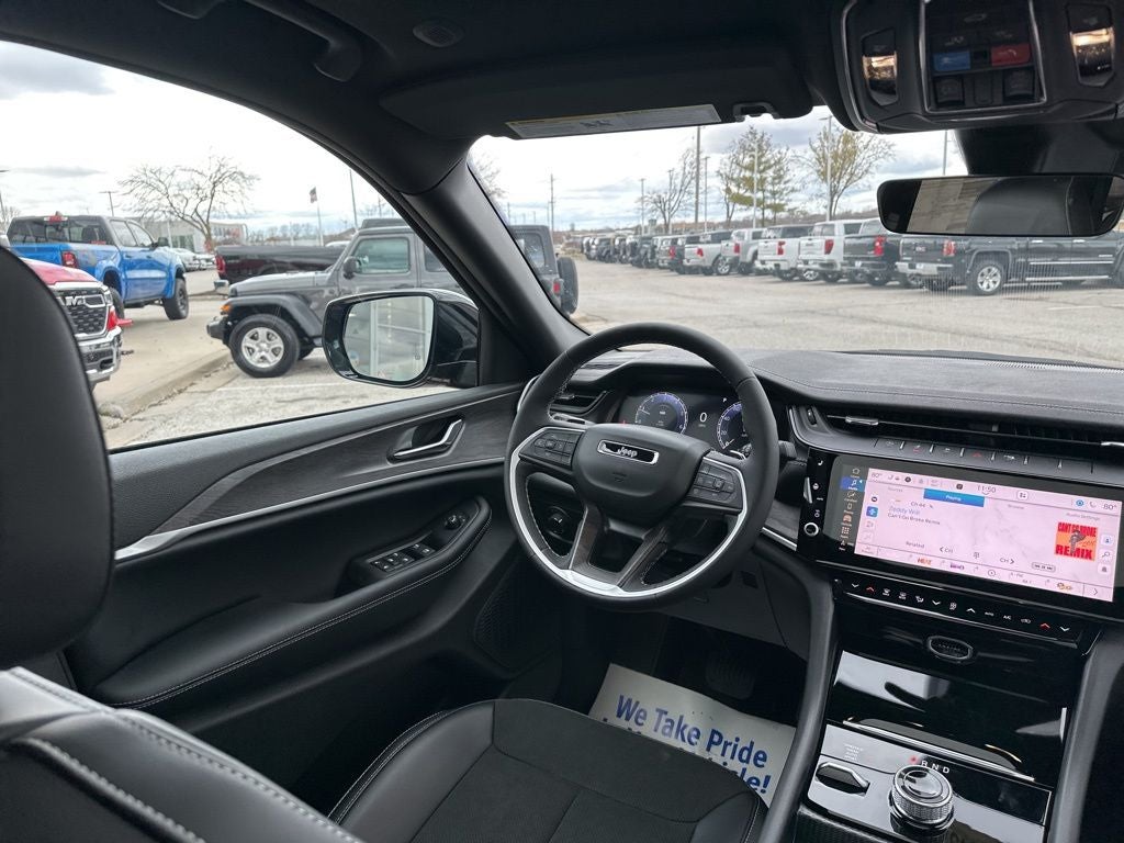 2026 Jeep Grand Cherokee GRAND CHEROKEE LAREDO ALTITUDE 4X4