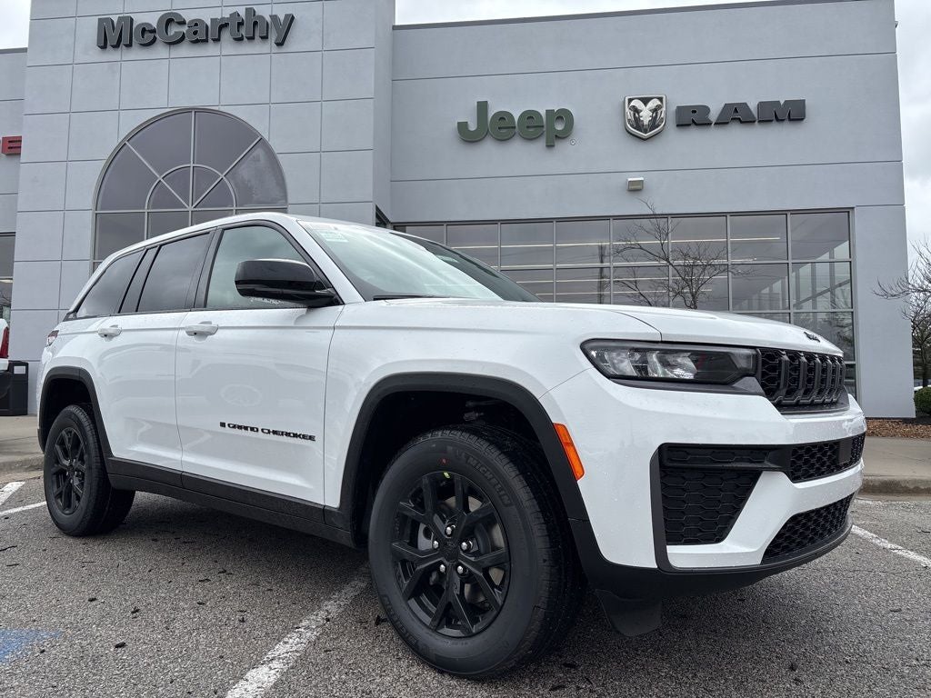 2026 Jeep Grand Cherokee GRAND CHEROKEE LAREDO ALTITUDE 4X4
