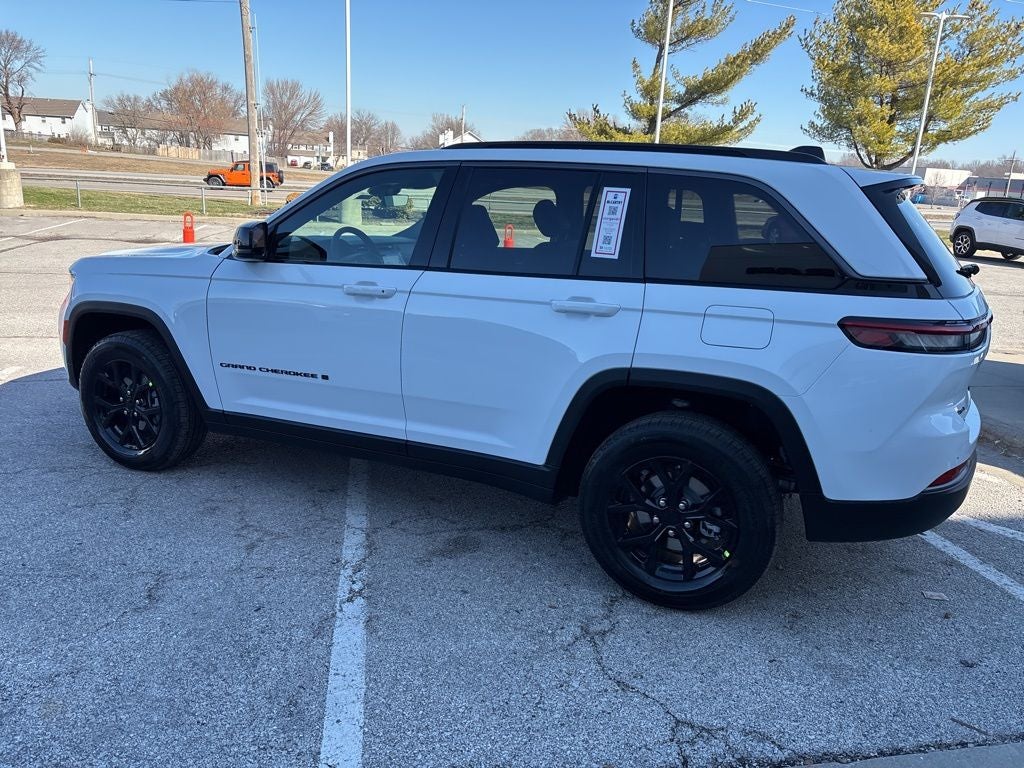 2026 Jeep Grand Cherokee GRAND CHEROKEE LAREDO ALTITUDE 4X4