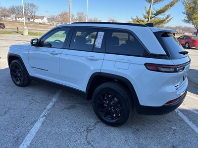 2026 Jeep Grand Cherokee GRAND CHEROKEE LAREDO ALTITUDE 4X4
