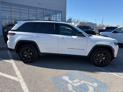 2026 Jeep Grand Cherokee GRAND CHEROKEE LAREDO ALTITUDE 4X4