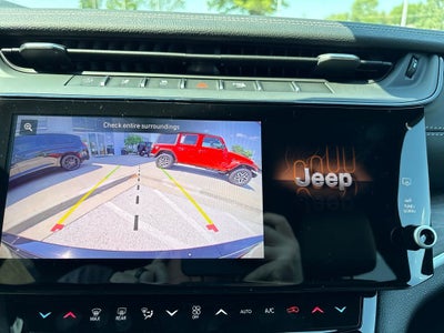 2027 Jeep Grand Cherokee Laredo Altitude
