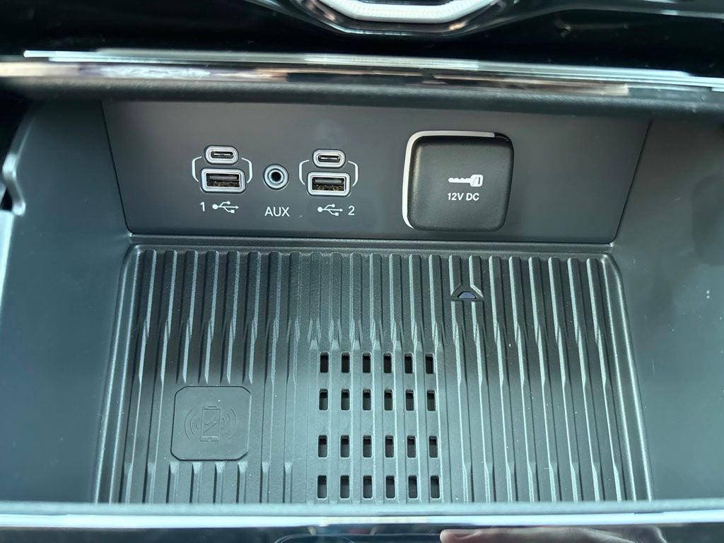 2027 Jeep Grand Cherokee Laredo Altitude