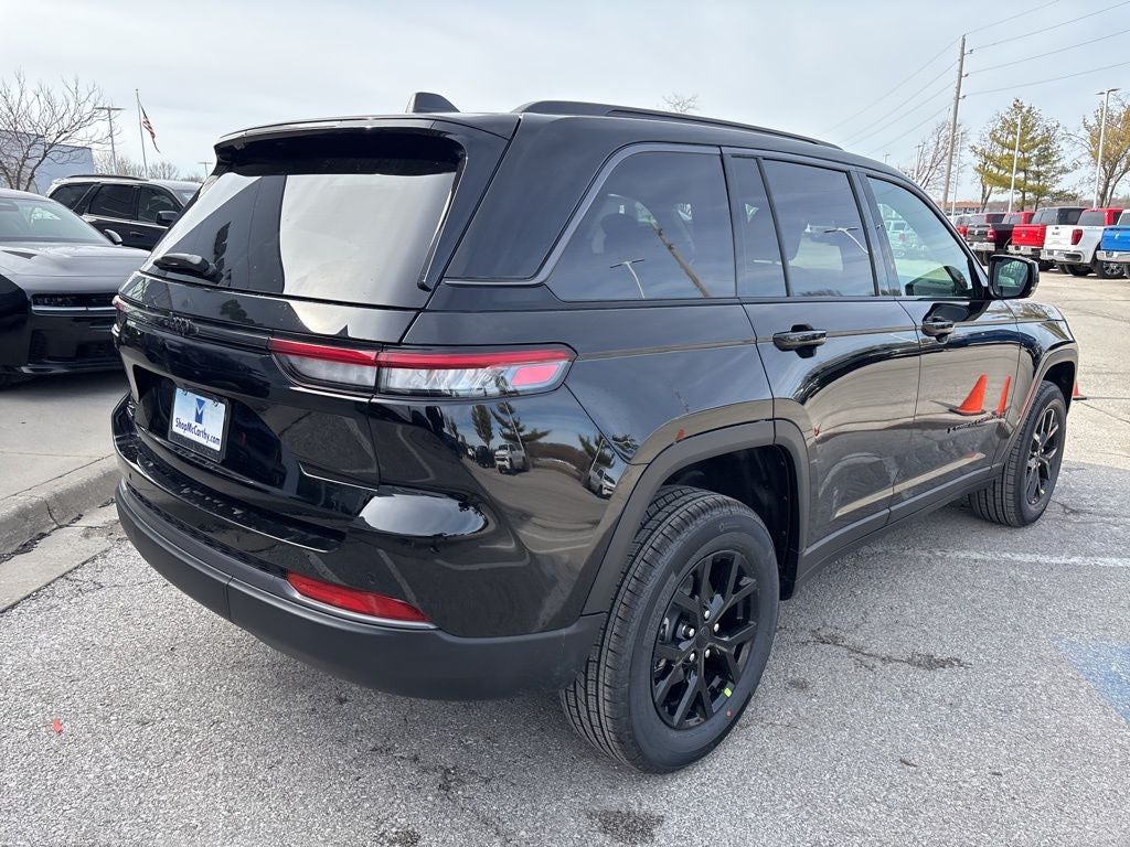 2026 Jeep Grand Cherokee GRAND CHEROKEE LAREDO ALTITUDE 4X4