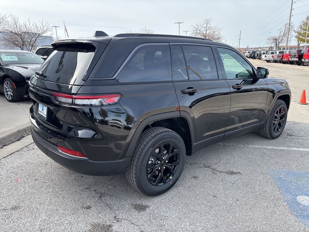 2026 Jeep Grand Cherokee GRAND CHEROKEE LAREDO ALTITUDE 4X4