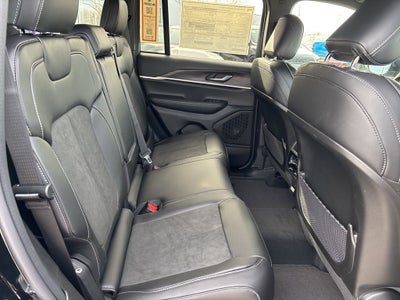 2026 Jeep Grand Cherokee GRAND CHEROKEE LAREDO ALTITUDE 4X4