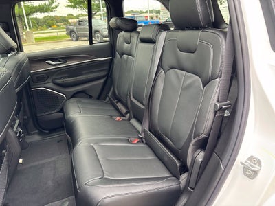 2027 Jeep Grand Cherokee GRAND CHEROKEE LIMITED RESERVE 4X4
