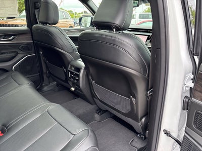 2027 Jeep Grand Cherokee GRAND CHEROKEE LIMITED RESERVE 4X4