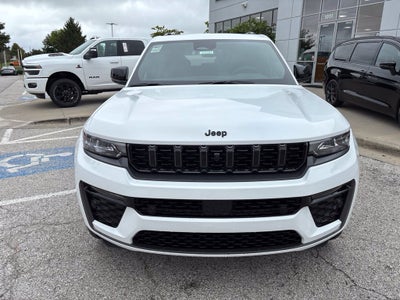 2027 Jeep Grand Cherokee GRAND CHEROKEE LIMITED RESERVE 4X4