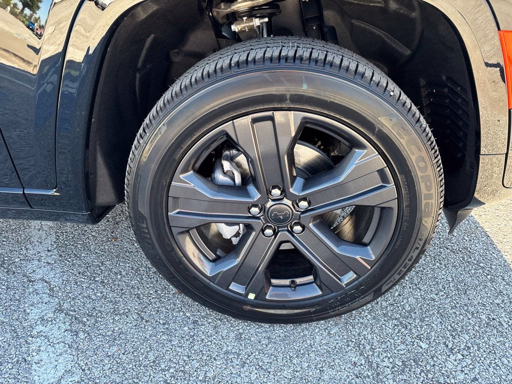 2027 Jeep Grand Cherokee GRAND CHEROKEE LIMITED RESERVE 4X4