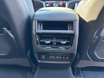 2027 Jeep Grand Cherokee GRAND CHEROKEE LIMITED RESERVE 4X4