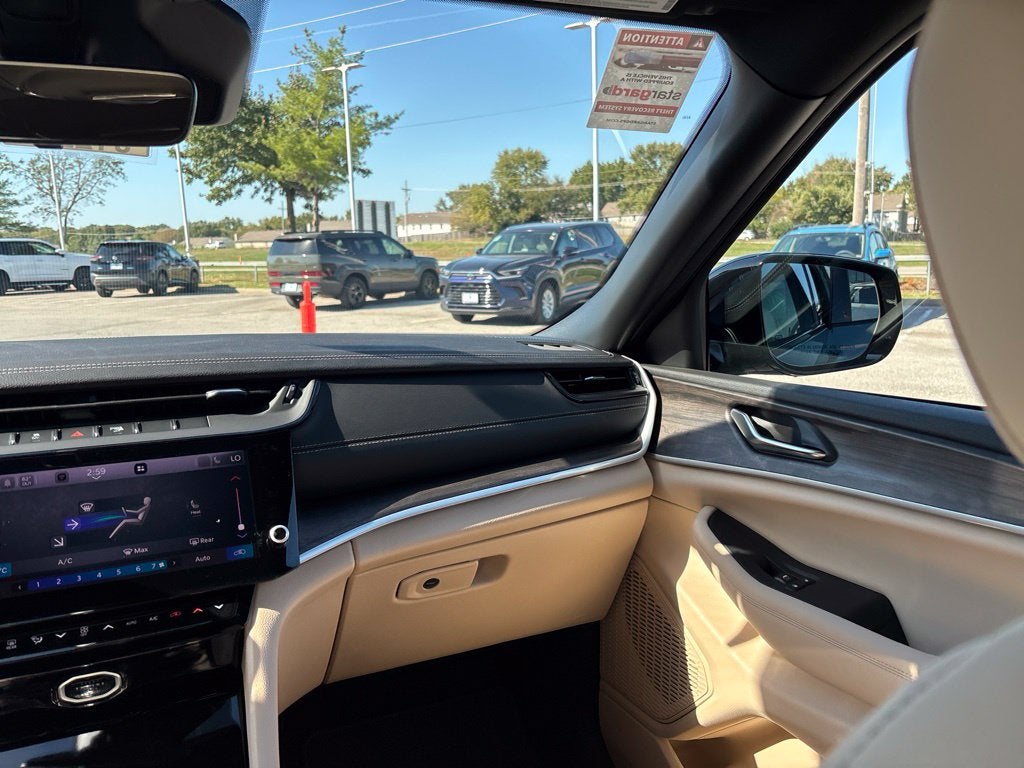 2027 Jeep Grand Cherokee GRAND CHEROKEE LIMITED 4X4