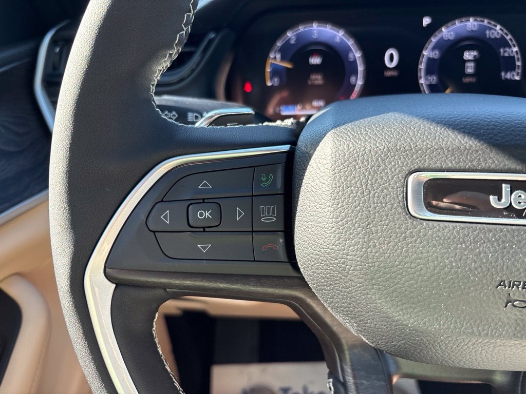 2027 Jeep Grand Cherokee GRAND CHEROKEE LIMITED 4X4