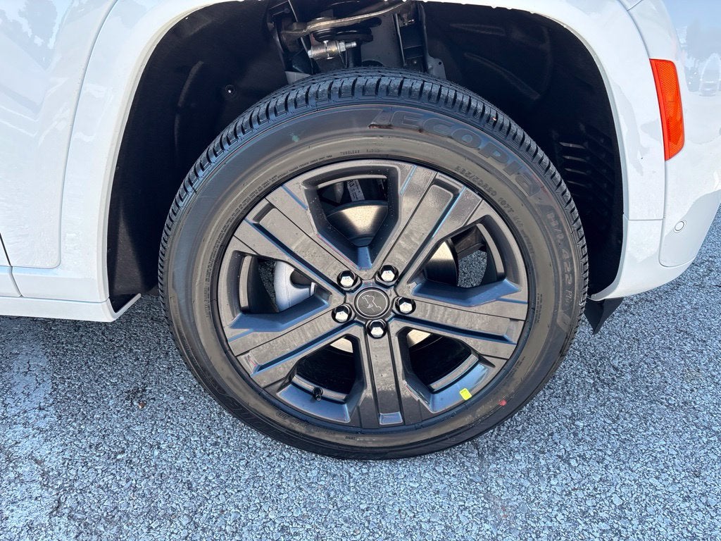 2027 Jeep Grand Cherokee GRAND CHEROKEE LIMITED RESERVE 4X4