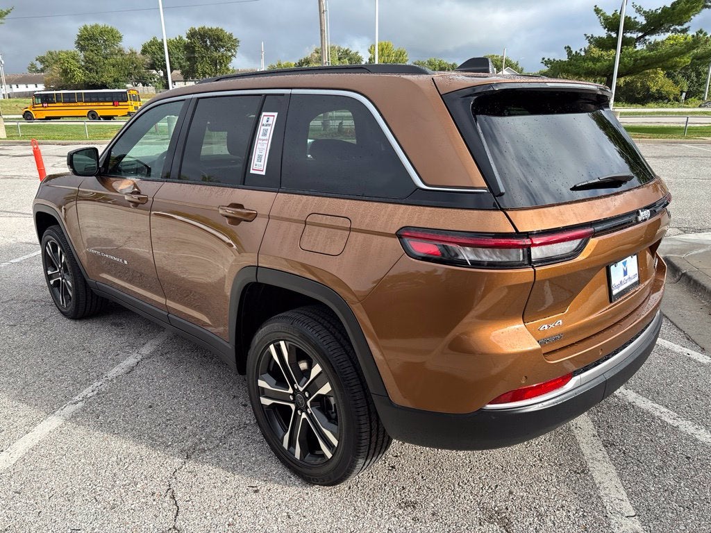 2027 Jeep Grand Cherokee GRAND CHEROKEE LIMITED 4X4