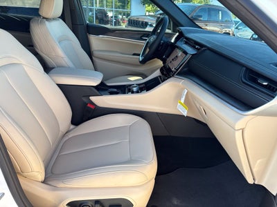 2027 Jeep Grand Cherokee GRAND CHEROKEE LIMITED 4X4