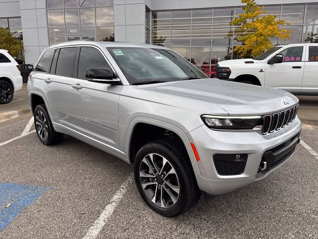 2022 Jeep Grand Cherokee Overland 4x4
