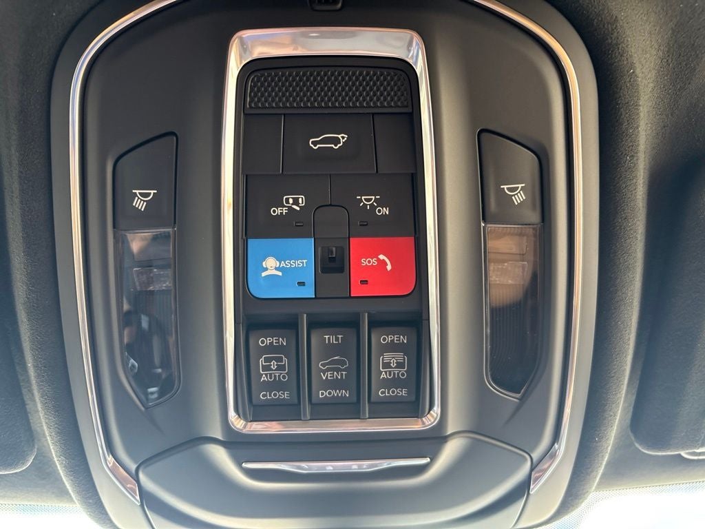 2027 Jeep Grand Cherokee GRAND CHEROKEE SUMMIT 4X4