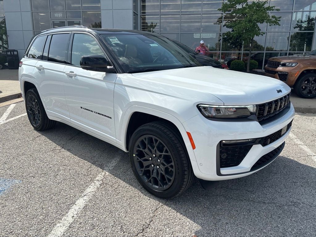 2027 Jeep Grand Cherokee GRAND CHEROKEE SUMMIT 4X4