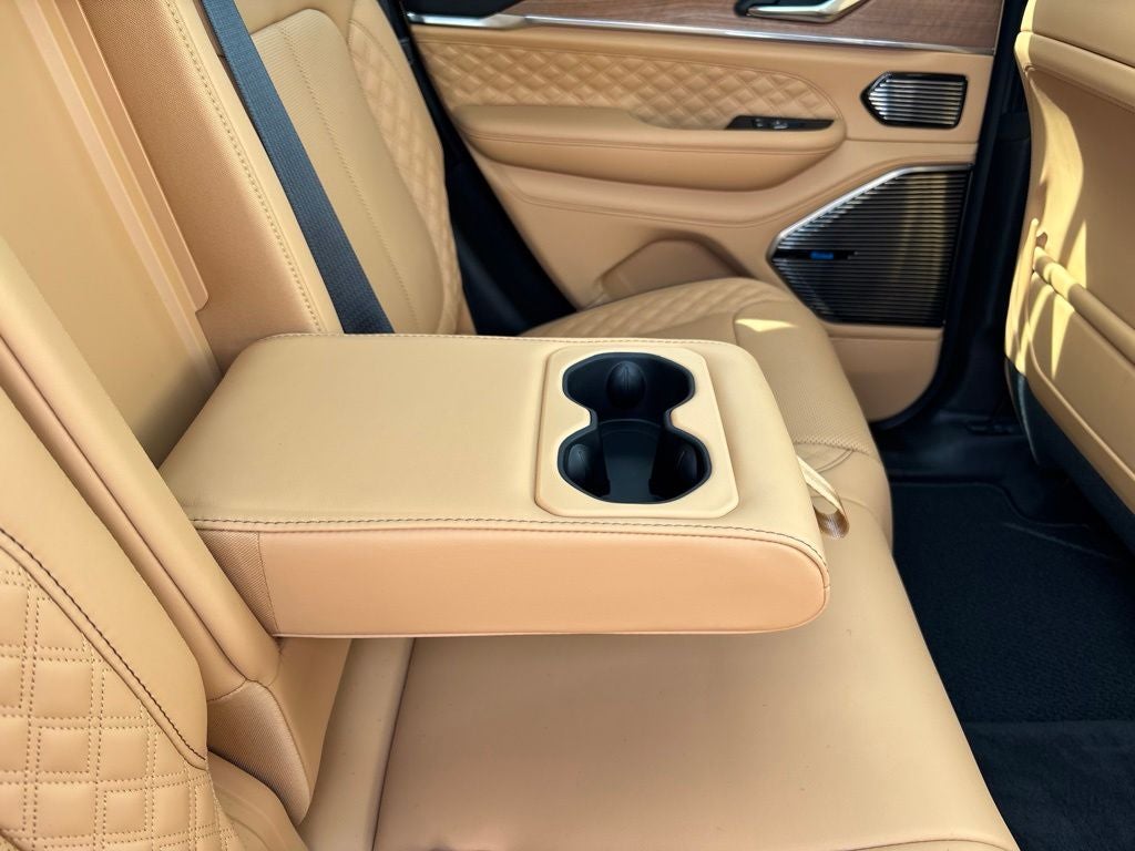 2027 Jeep Grand Cherokee GRAND CHEROKEE SUMMIT 4X4