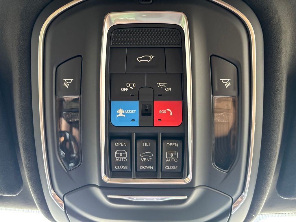 2027 Jeep Grand Cherokee GRAND CHEROKEE SUMMIT 4X4