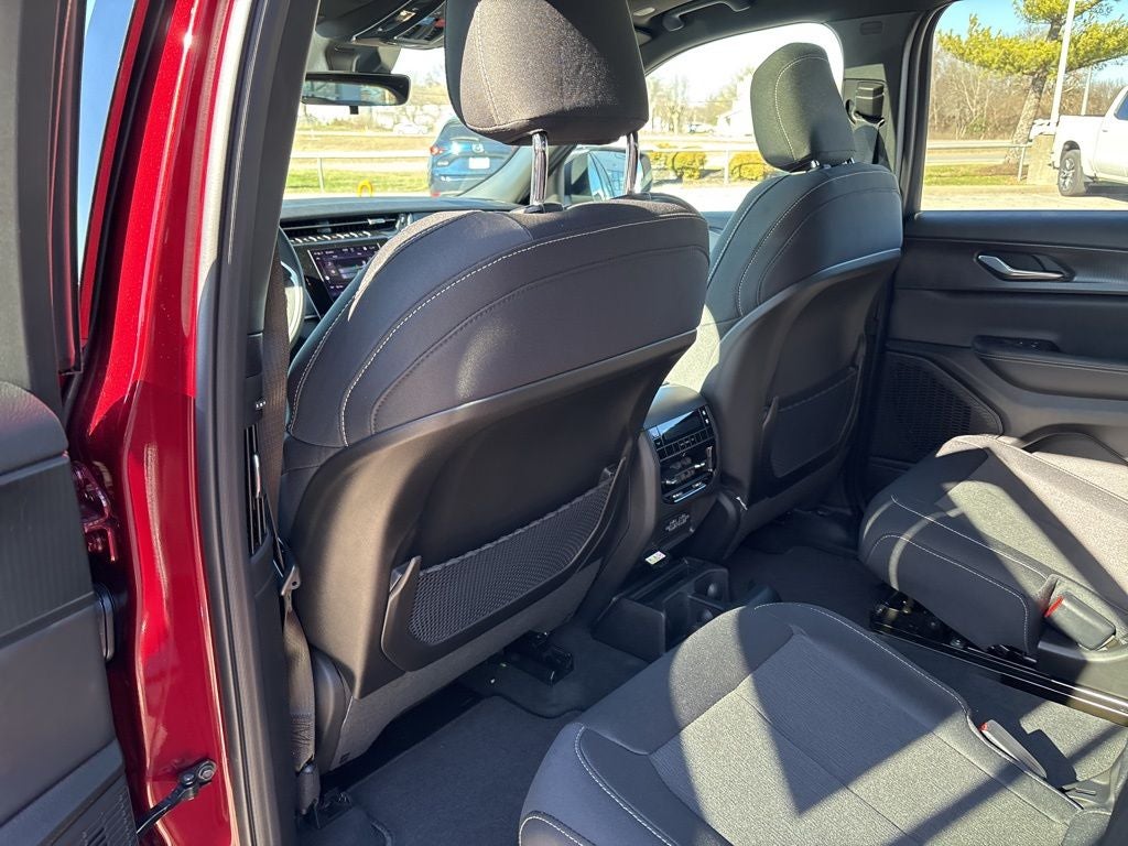 2026 Jeep Grand Cherokee GRAND CHEROKEE L LAREDO X 4X4