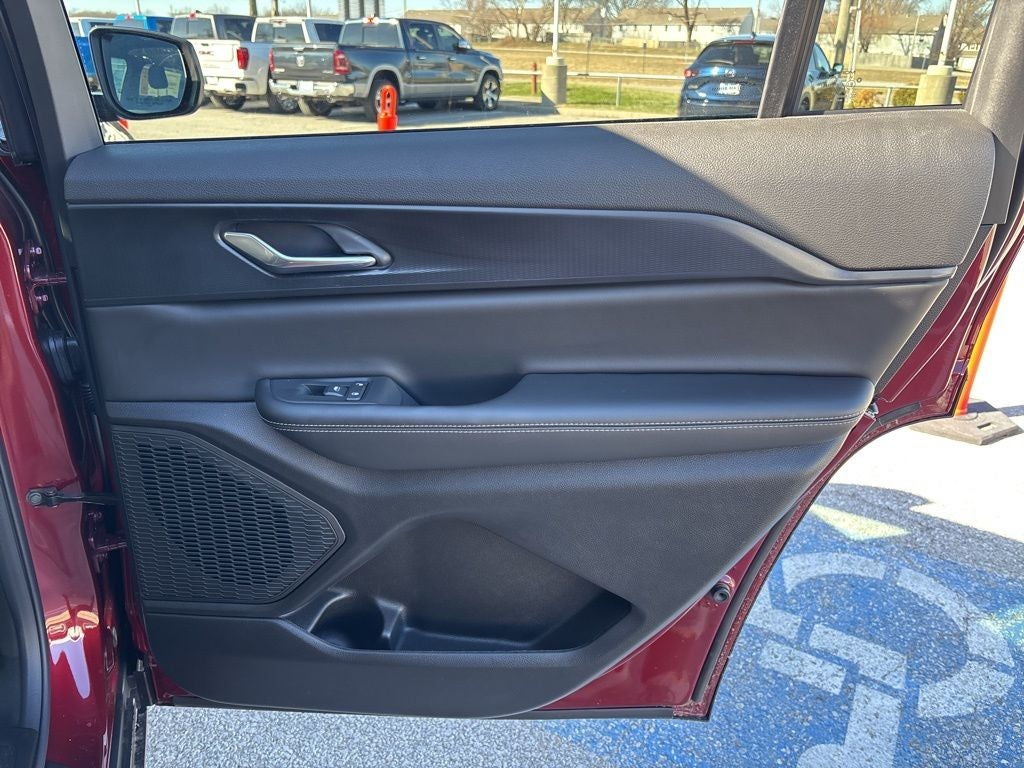 2026 Jeep Grand Cherokee GRAND CHEROKEE L LAREDO X 4X4