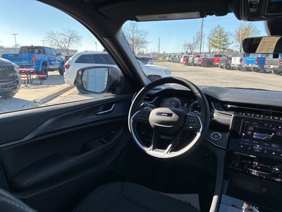 2026 Jeep Grand Cherokee GRAND CHEROKEE L LAREDO X 4X4