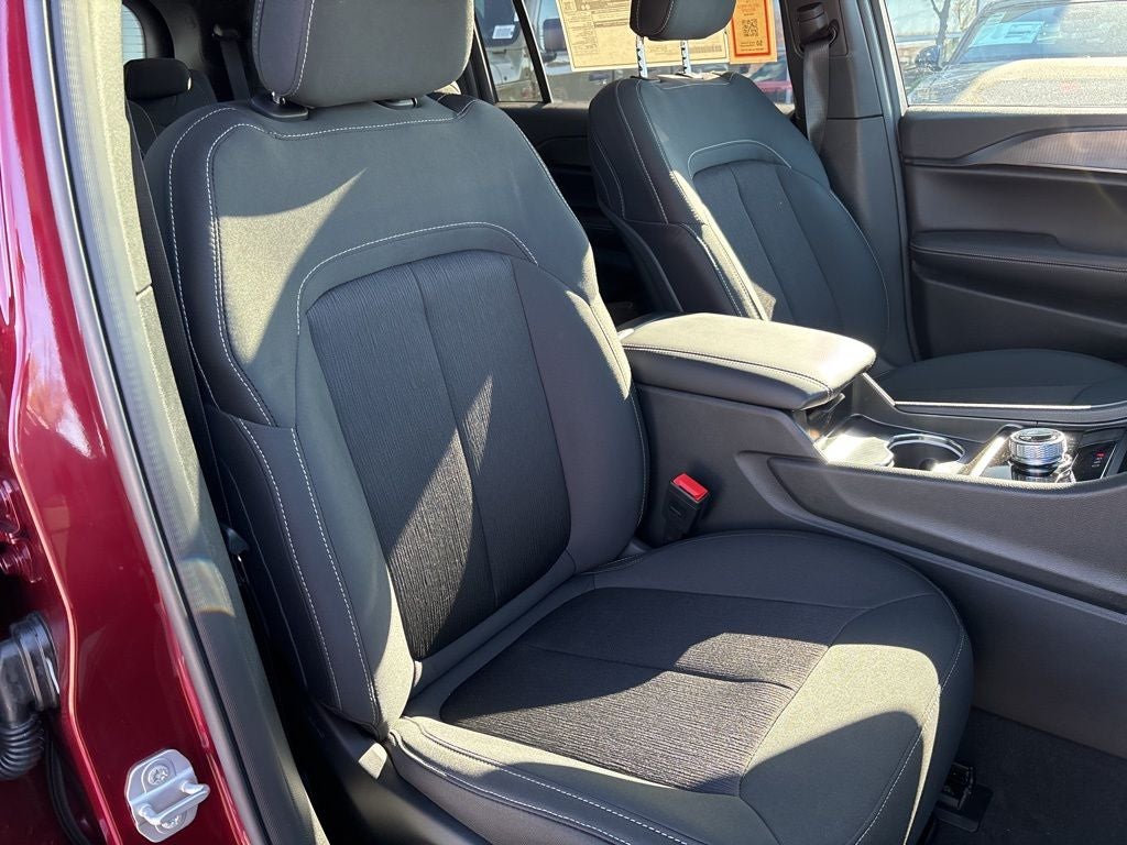 2026 Jeep Grand Cherokee GRAND CHEROKEE L LAREDO X 4X4