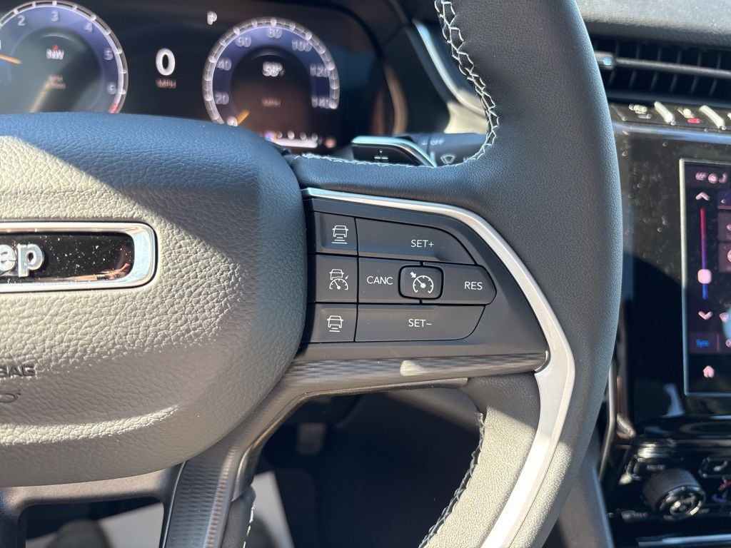 2026 Jeep Grand Cherokee GRAND CHEROKEE L LAREDO X 4X4