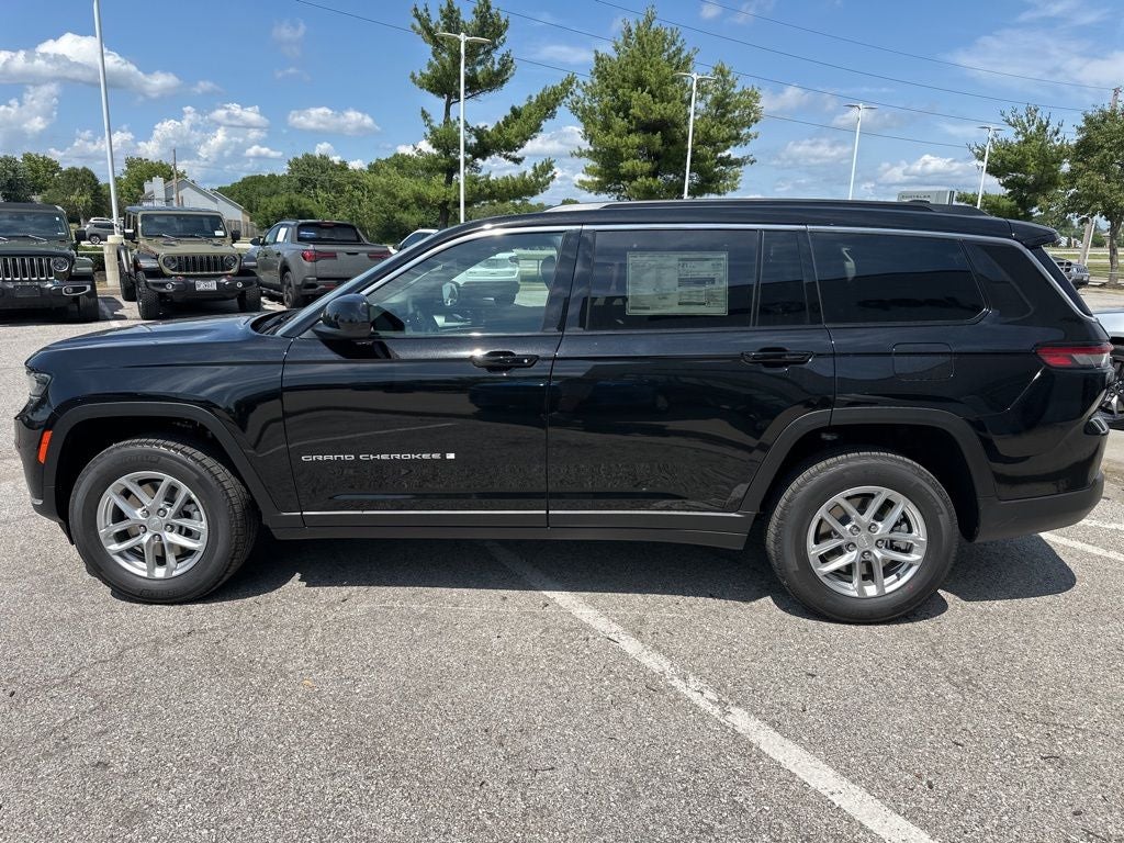 2025 Jeep Grand Cherokee GRAND CHEROKEE L LAREDO X 4X4