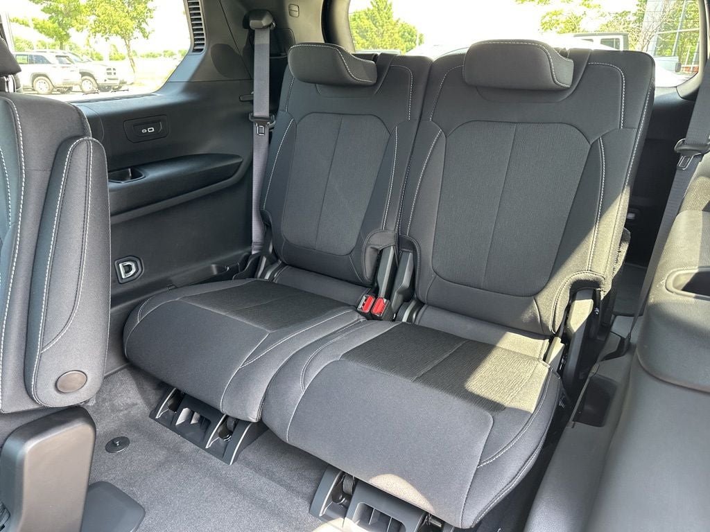 2025 Jeep Grand Cherokee GRAND CHEROKEE L LAREDO X 4X4