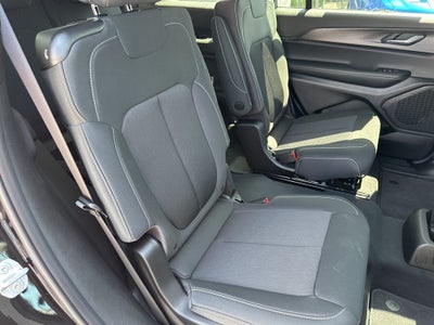 2025 Jeep Grand Cherokee GRAND CHEROKEE L LAREDO X 4X4