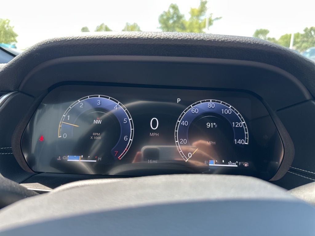 2025 Jeep Grand Cherokee GRAND CHEROKEE L LAREDO X 4X4