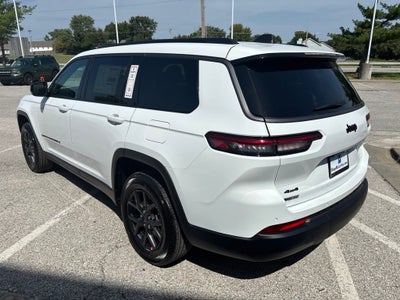 2027 Jeep Grand Cherokee GRAND CHEROKEE L LAREDO ALTITUDE 4X4