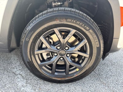 2027 Jeep Grand Cherokee GRAND CHEROKEE L LAREDO ALTITUDE 4X4