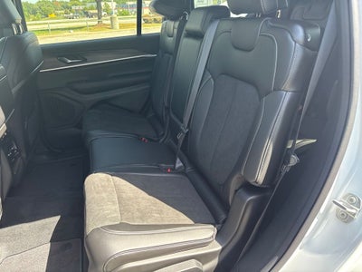 2027 Jeep Grand Cherokee GRAND CHEROKEE L LAREDO ALTITUDE 4X4
