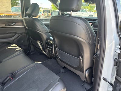 2027 Jeep Grand Cherokee GRAND CHEROKEE L LAREDO ALTITUDE 4X4
