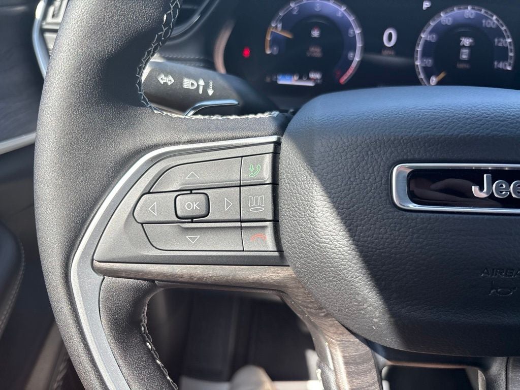2027 Jeep Grand Cherokee GRAND CHEROKEE L LAREDO ALTITUDE 4X4