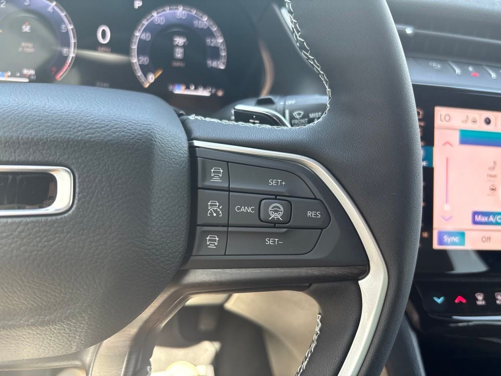 2027 Jeep Grand Cherokee GRAND CHEROKEE L LAREDO ALTITUDE 4X4