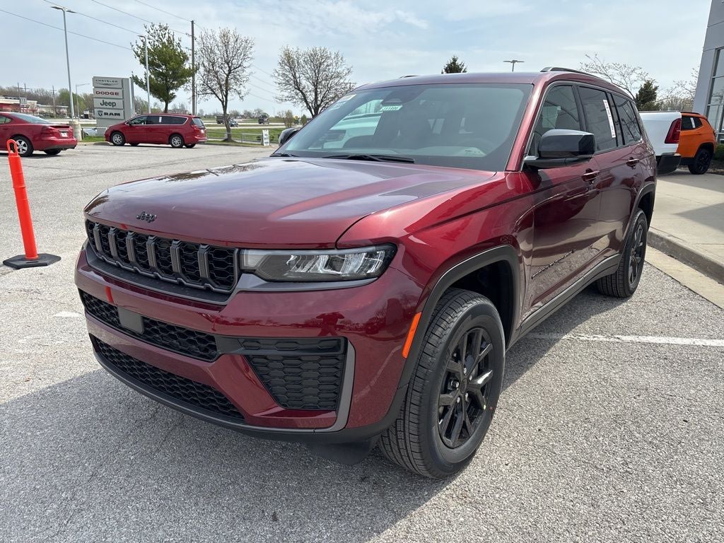2026 Jeep Grand Cherokee GRAND CHEROKEE L LAREDO ALTITUDE 4X4