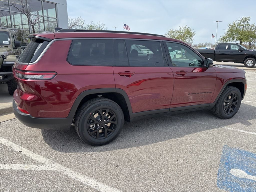 2026 Jeep Grand Cherokee GRAND CHEROKEE L LAREDO ALTITUDE 4X4